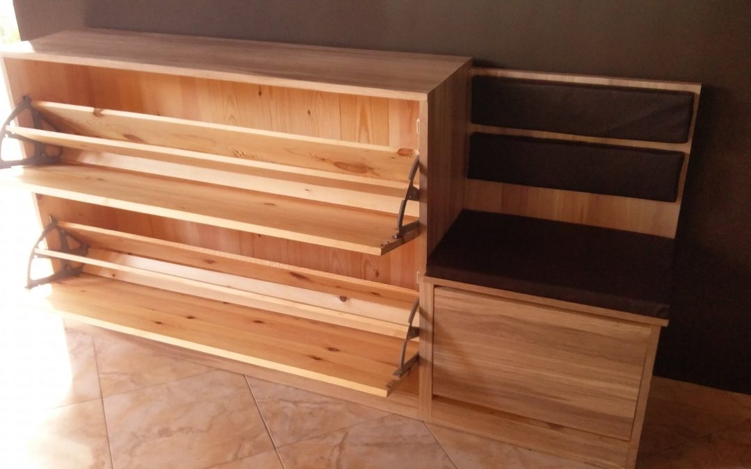 Modern Shoe Rack with a Seat