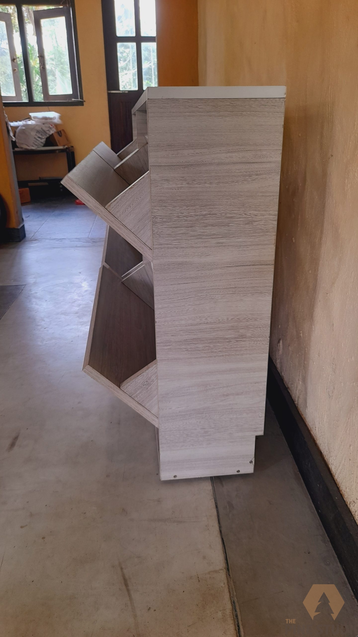 wall-mounted-shoe-racks-made-out-of-melamine-single-layer-non-machanical/