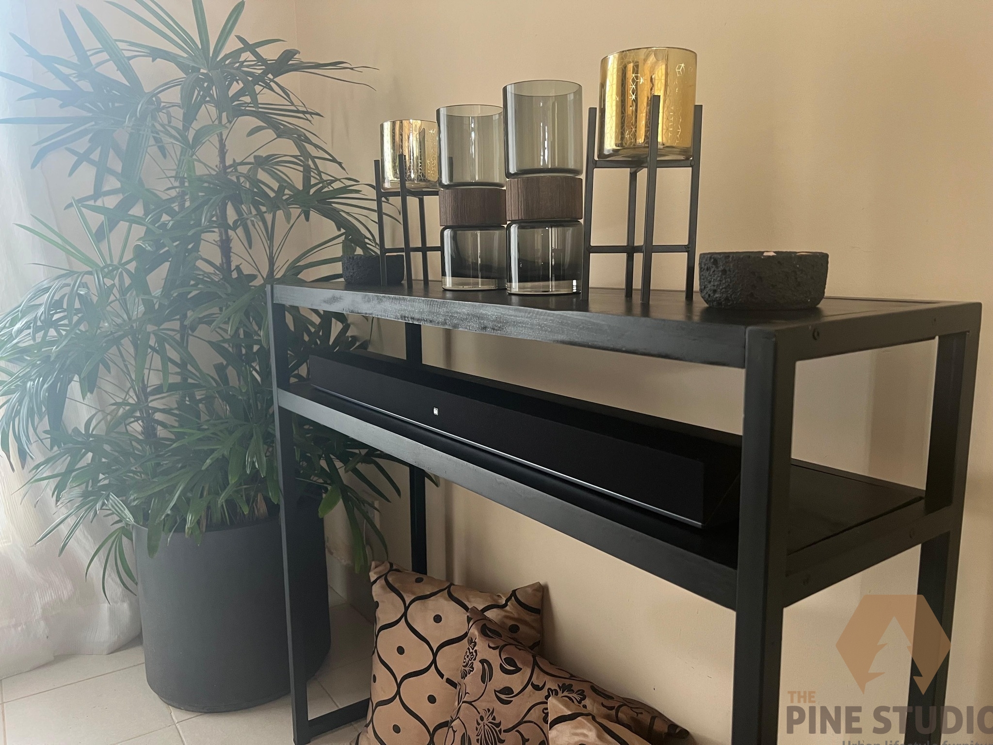 Buddah Statue Stand Budhu kutiya