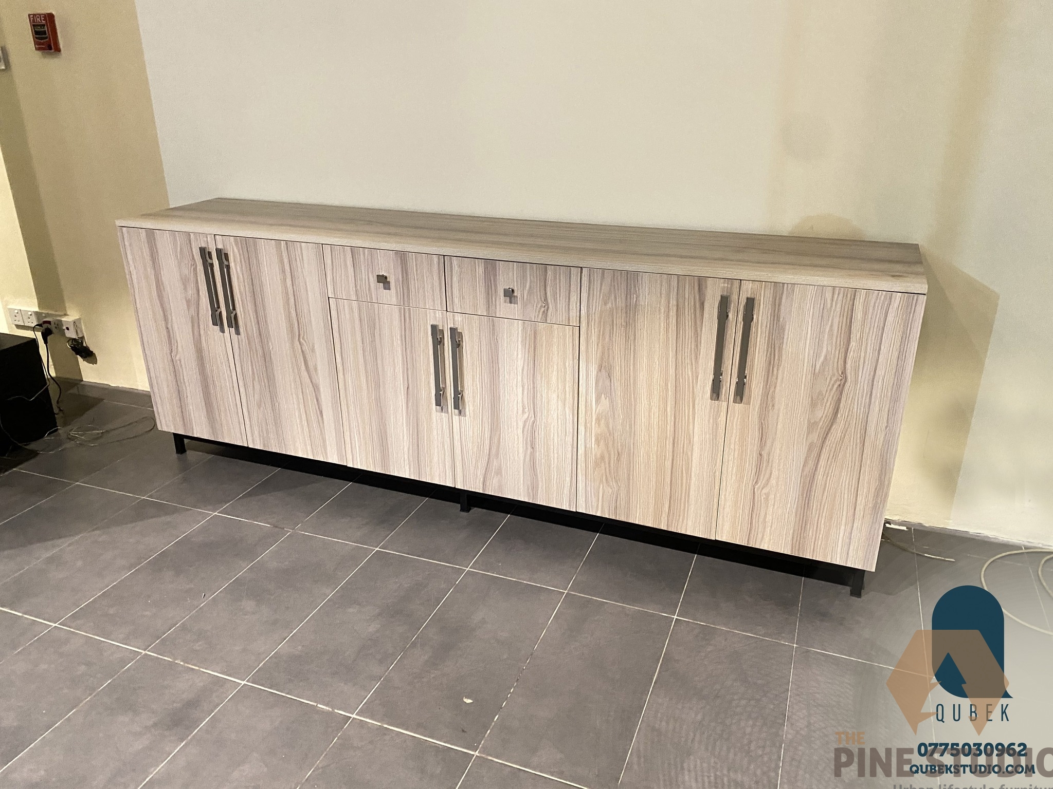 Buddah Statue Stand Budhu kutiya